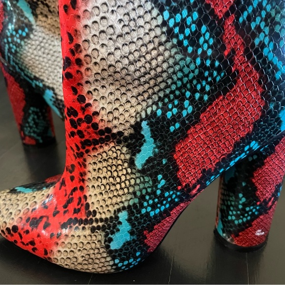 Snake skin design colorful knee high boots - Picture 8 of 10